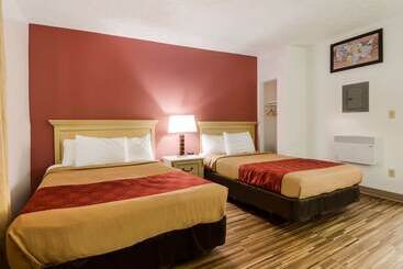 Отель Econo Lodge Inn & Suites Lake Harmony   Pocono Mountains Area