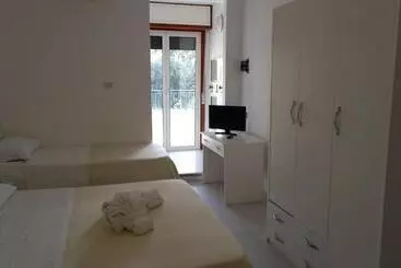 Hotelli Due Pini Conte