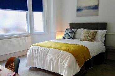 فندق Reading Serviced Rooms