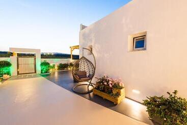 پانسیون Santoterra Antigua Suites