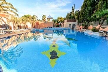 هتل Camping La Croix Du Sud