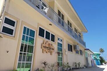 پانسیون Nalaveshi Inn, Huraa