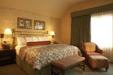 Eagle Ridge Inn & Resort