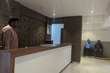 בית מלון כפרי Atharva Residency