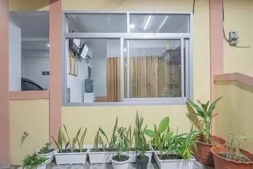 Pensió Reddoorz Near Rsud Dr Abdul Aziz Singkawang