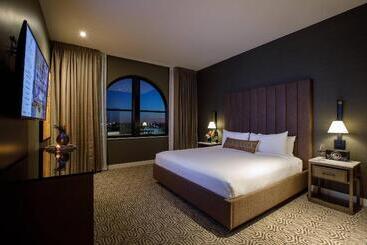 Hotel Vin Autograph Collection