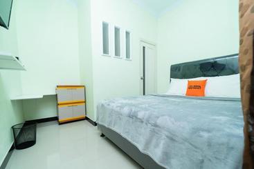 膳宿费 Koolkost Syariah Near Velodrome Rawamangun  Minimum Stay 3 Nights