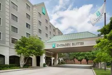 ホテル Embassy Suites By Hilton Dallas Near The Galleria