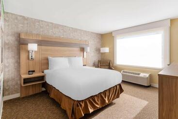 Hotel Best Western Glenview   Chicagoland Inn And Suites