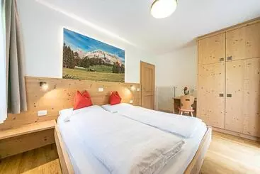 Hotel Agriturismo Corjel