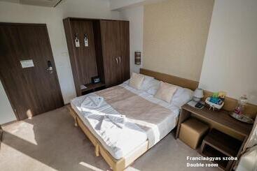 בית מלון כפרי írisz