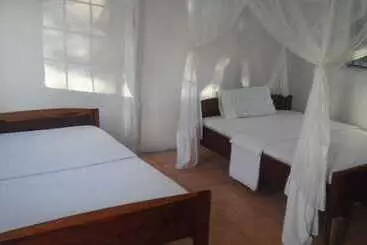 Pension Mafia Beach Resort