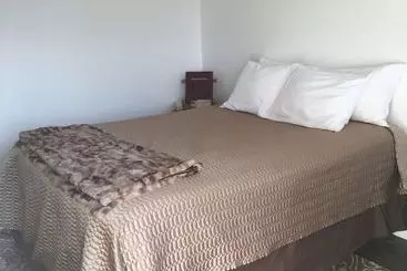 Motelli Super Saver Inn