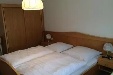 Pensiune Gästehaus Schrötter