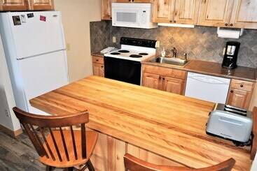 آپارتمانهای توریستها Summit House 2 Bed 2 Bath B