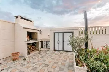 آپارتمانهای توریستها Apartments Villa Kameja