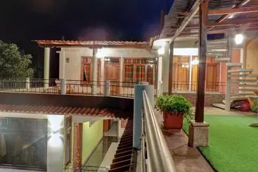 Shanti Shanti Hotel & Restaurante
