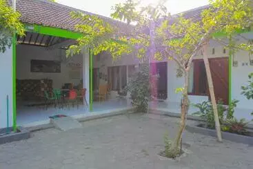 Hotel Spot On 2042 Zam Zam Family Syariah