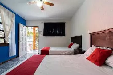 هتل Posada Bugambilias