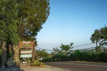 Hotel Munduk Farmhouse