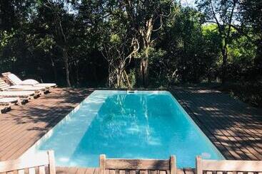 Pension (Hôtel basse catégorie) Hideaways Lazuli Bush Lodge, Hluhluwe