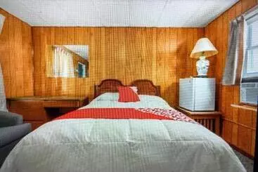 مُتل Monmouth Oyo