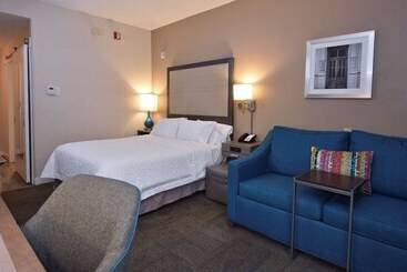 酒店 Hampton Inn Madison