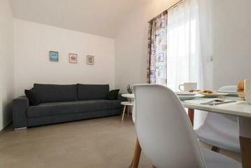 Apartamentos turísticos Apartmani Livaja