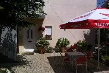 Apartments Gorana Novi V