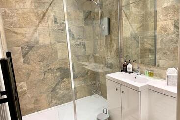 Bybrook Barn Bed & Breakfast