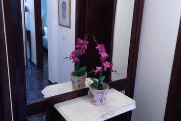 קוטג'' In Mountain