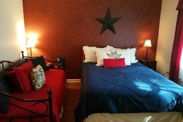 一軒屋 Amos`s_willow_bend_stone_cottage