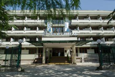 Sport Hotel Yunost