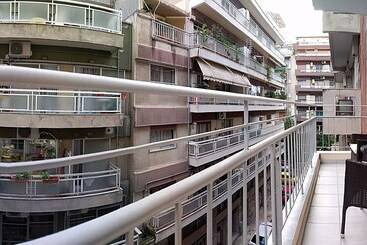 آپارتمان‌های توریست‌ها Narcissus Luxury Apt Must