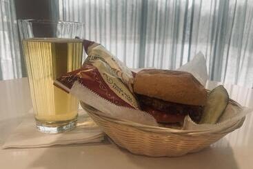 فندق Fairfield Inn & Suites Springfield Enfield