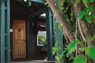 ホテル Highland Haven Creekside Inn