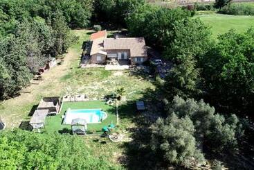 膳宿费 Au Charme De Pepiole