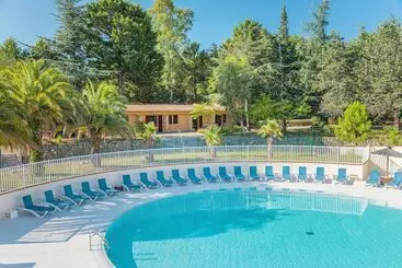 Hotel Village Vacances Azureva Argelès Sur Mer