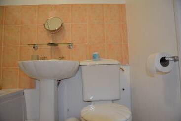 Жильё для туристов People Boxes Apartments   74 Highbury