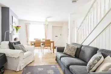 Teachers Cottage