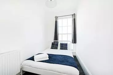 Turistihuoneistot Pml Apartments Harewood