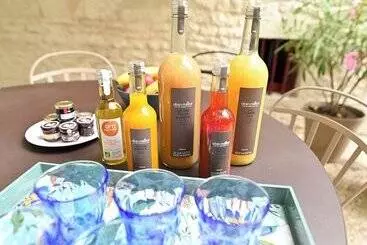 Turistihuoneistot Les Sarments    Beaune