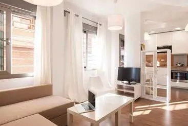 Apartamentos Click