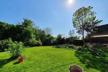 شقق خاصة سياحية Apartmenthaus An Der Greetsieler Str. 6