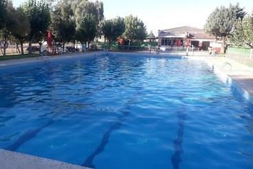 فندق Camping Mérida
