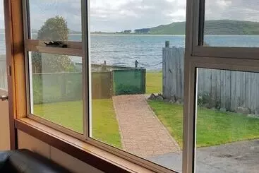 Motel Stanley Village Waterfront Accommodation