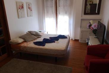 Pansiyon Rooms Arrecife Centre