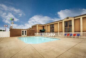 فندق Holiday Inn Express Marshfield   Springfield Area, An Ihg
