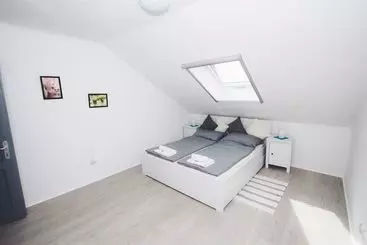 Turistihuoneistot Apartman Mihaela