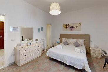 خانه Corsomessina64